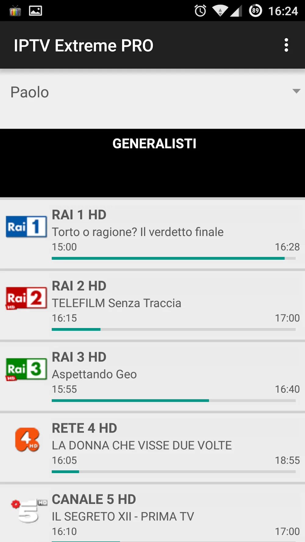 IPTV Extreme PRO screen listing Italian channels (RAI 1–Canale 5) with current shows and progress bars under GENERALISTI.